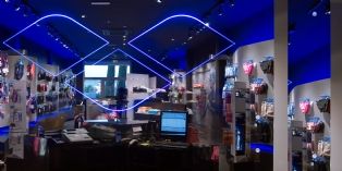 Arena plonge à Paris
