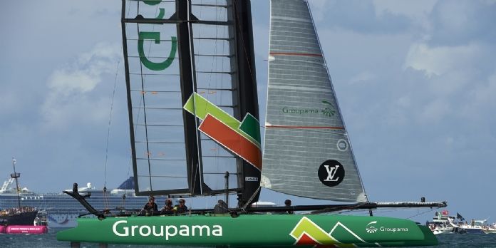 Facebook ' like ' Groupama Team France