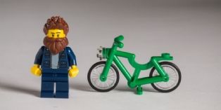 Lego et les hipsters, stars de la fashion week
