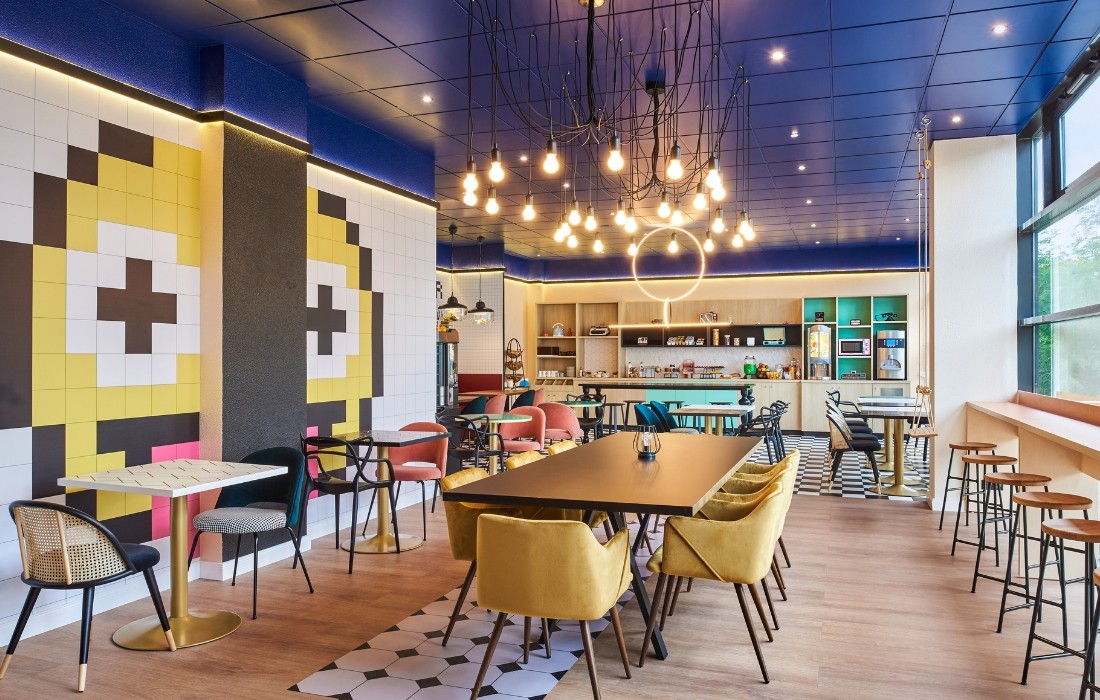 Ibis : Comment le groupe Accor a réussi à construire trois expériences de marque singulières ? #MWeek