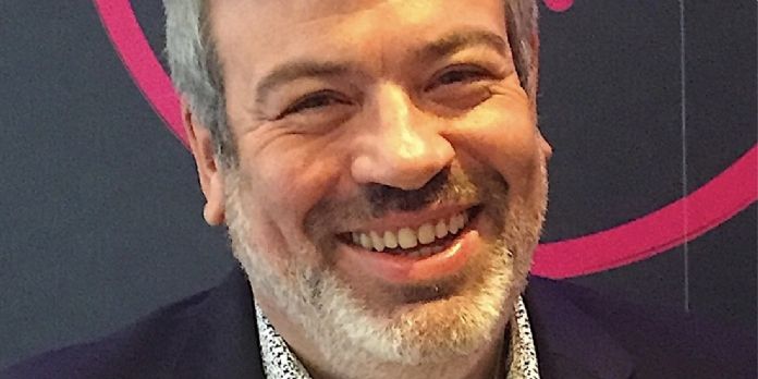 Jean-Michel Almeida nommé directeur marketing et digital de Planet Sushi
